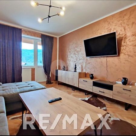 Goldi Apartman บันยาลูกา ภายนอก รูปภาพ