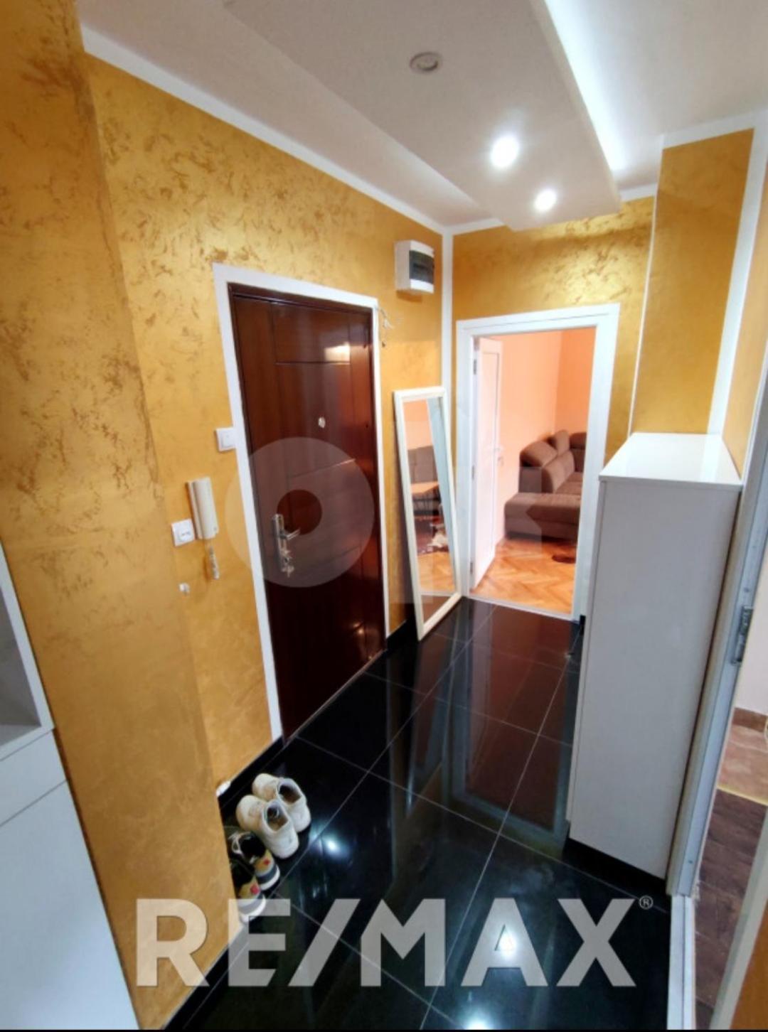 Goldi Apartman บันยาลูกา ภายนอก รูปภาพ